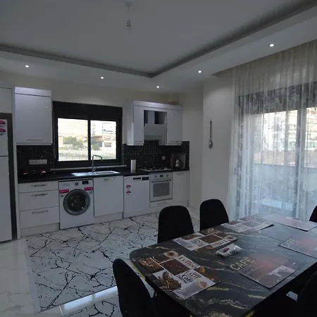 Kestel Kiralik Esyali Havuzlu Denize Yakin Lejlighed Alanya